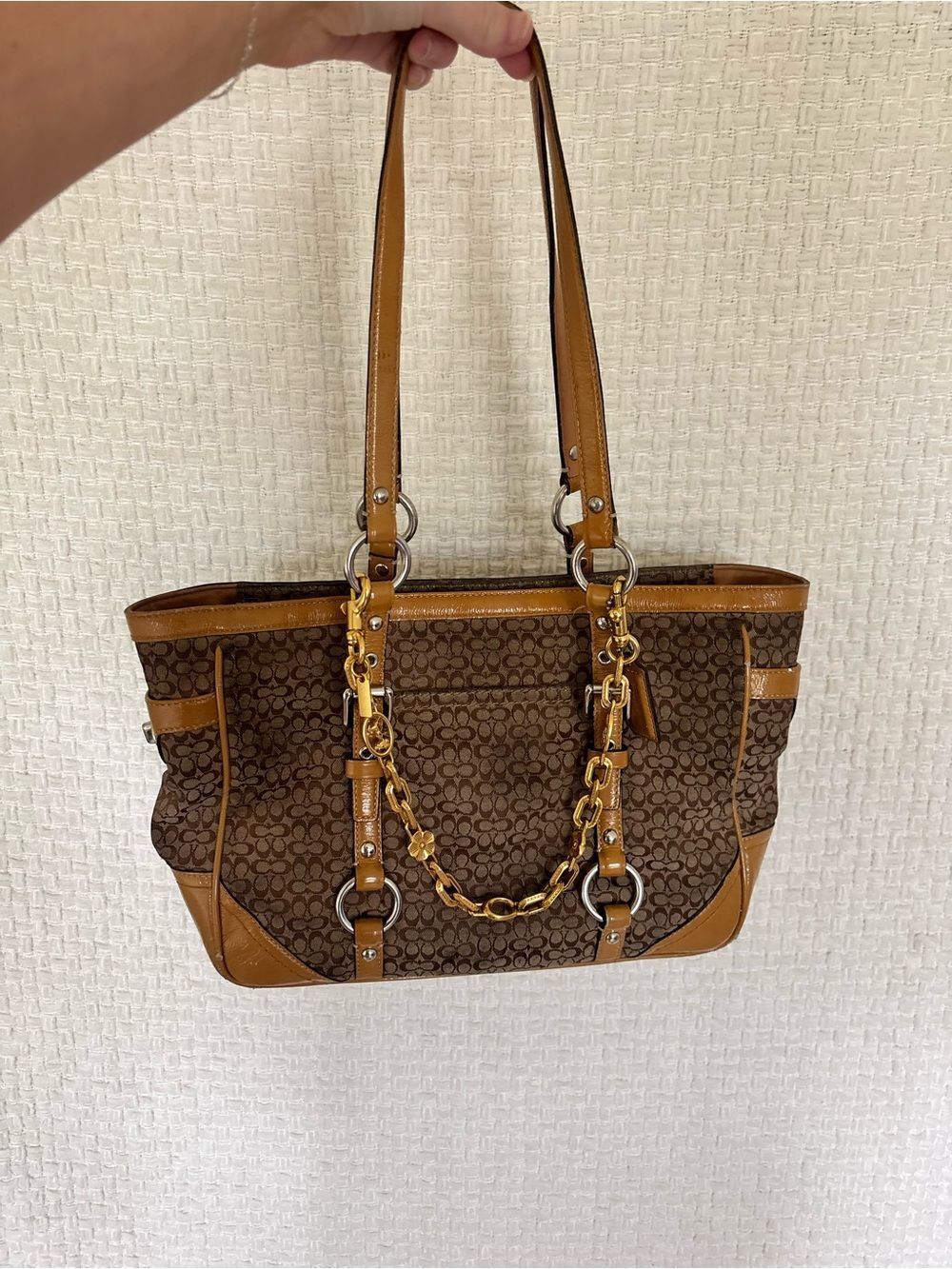Vintage Coach Bag with Charm✨